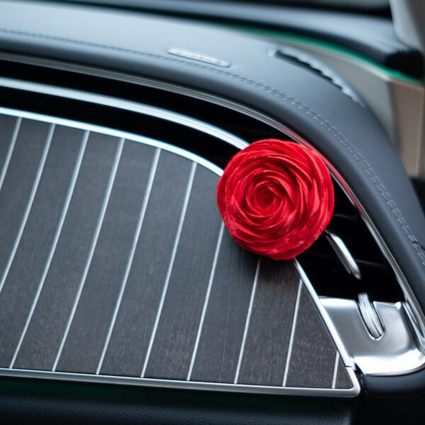 Kvepianti dekoracija automobiliui "Ranunculus"