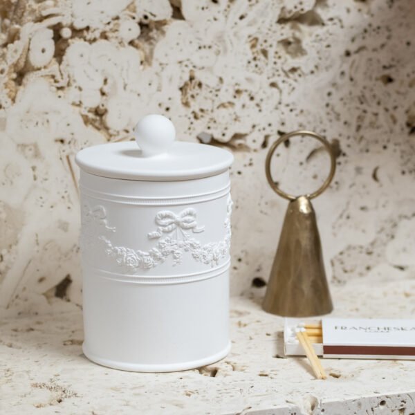 Aromatinė žvakė „Rococo”